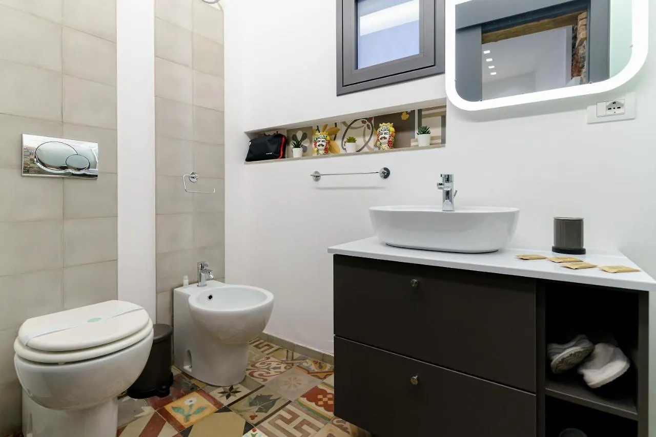 Antico Basolato House Apartment Catania 0*,  Italy